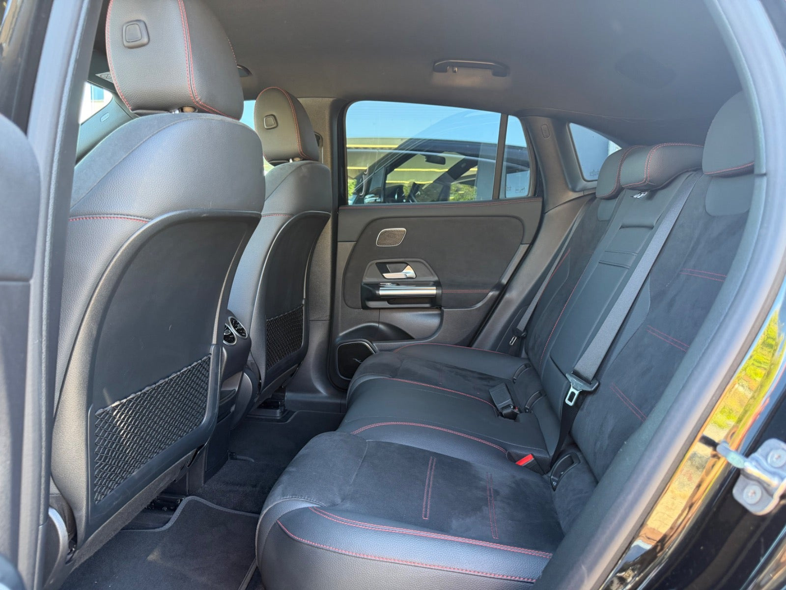 Sort Mercedes EQA250+ fra 2024