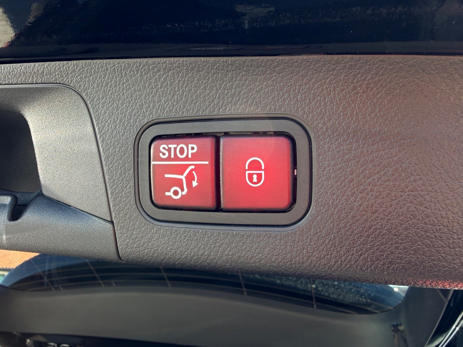 Sort Mercedes EQA250+ fra 2024