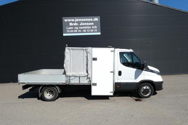 Hvid Iveco Daily fra 2021