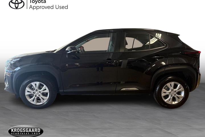 Sort Toyota Yaris Cross fra 2022
