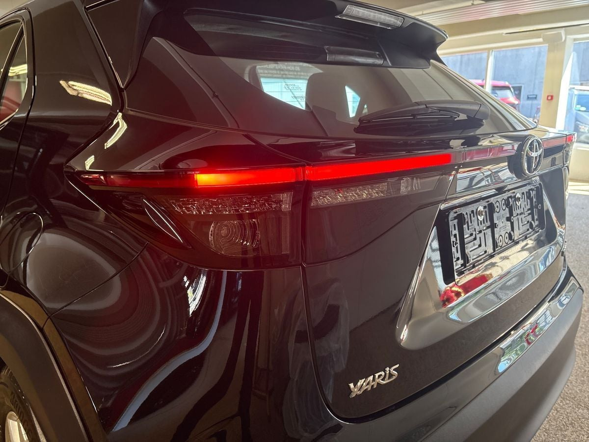 Sort Toyota Yaris Cross fra 2022