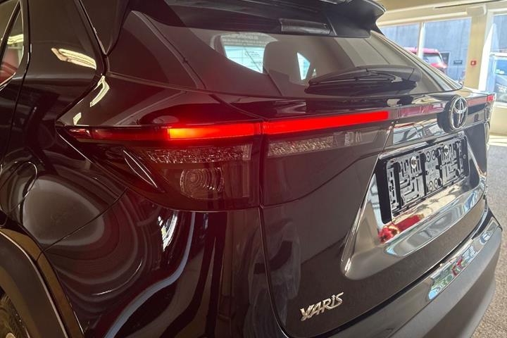 Sort Toyota Yaris Cross fra 2022