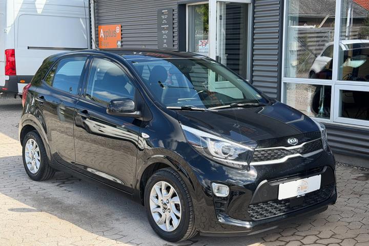Sort Kia Picanto fra 2018 set udefra