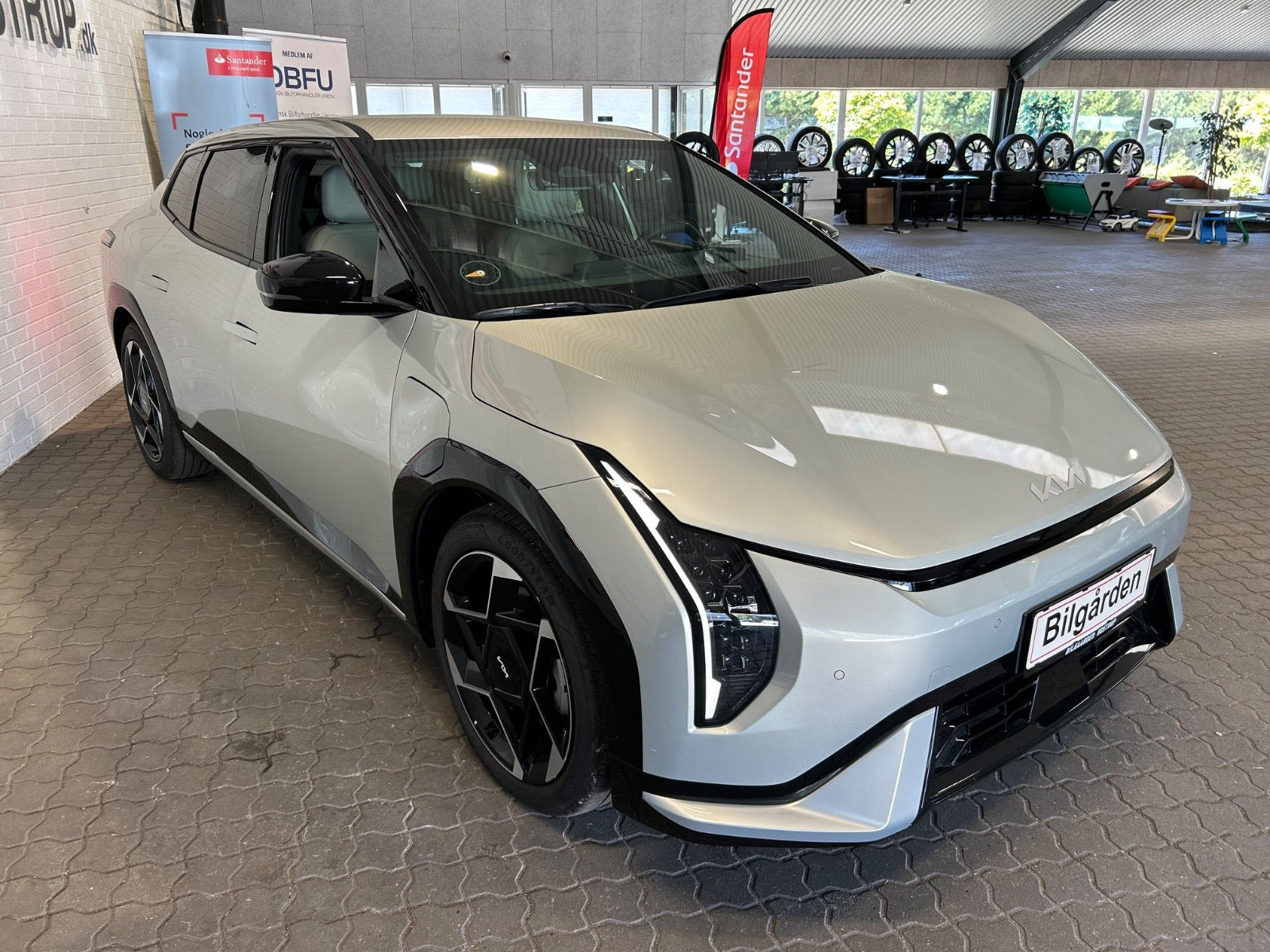 Sølv Kia EV4 fra 2026
