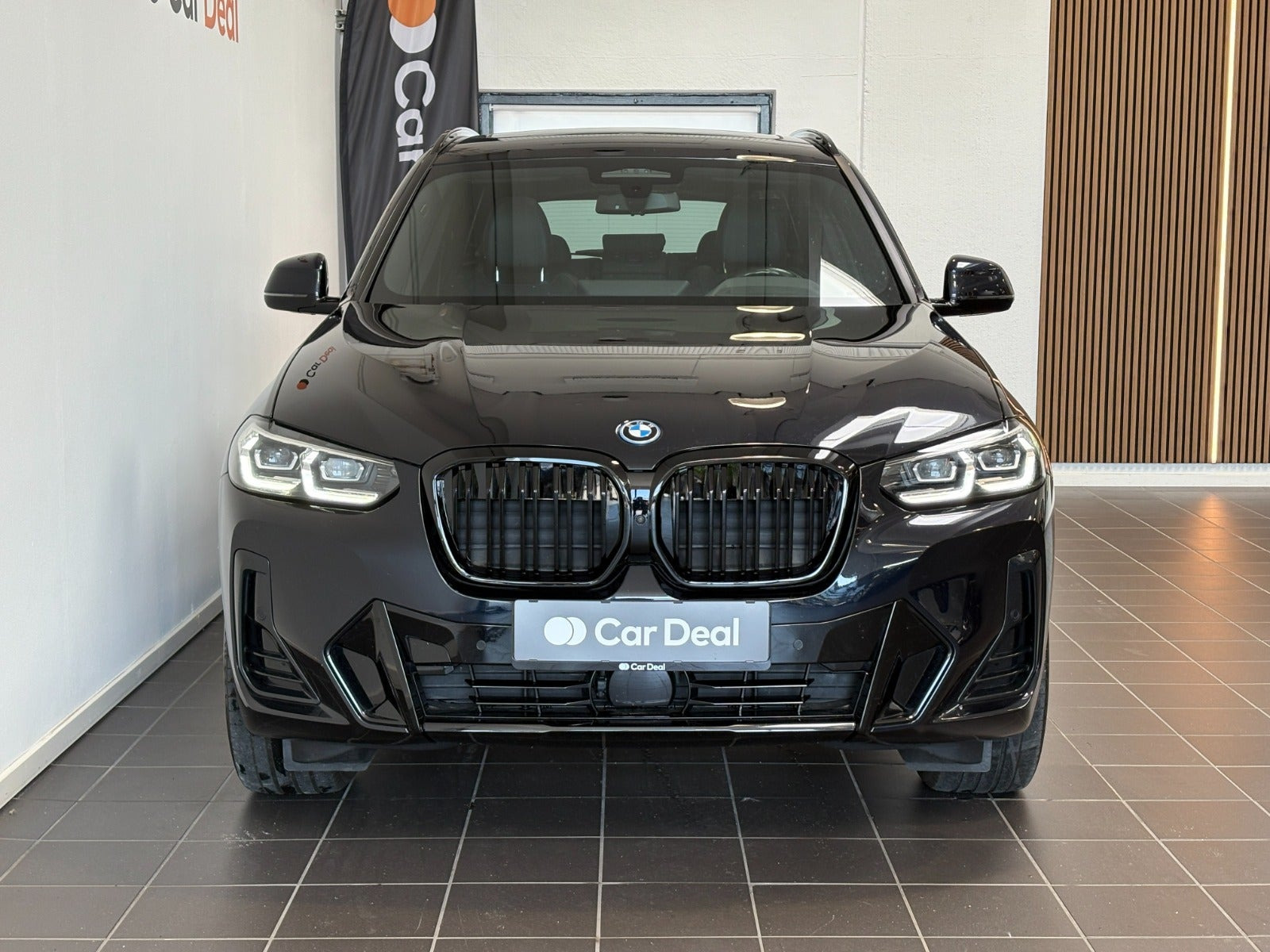 Sort BMW iX3 fra 2023