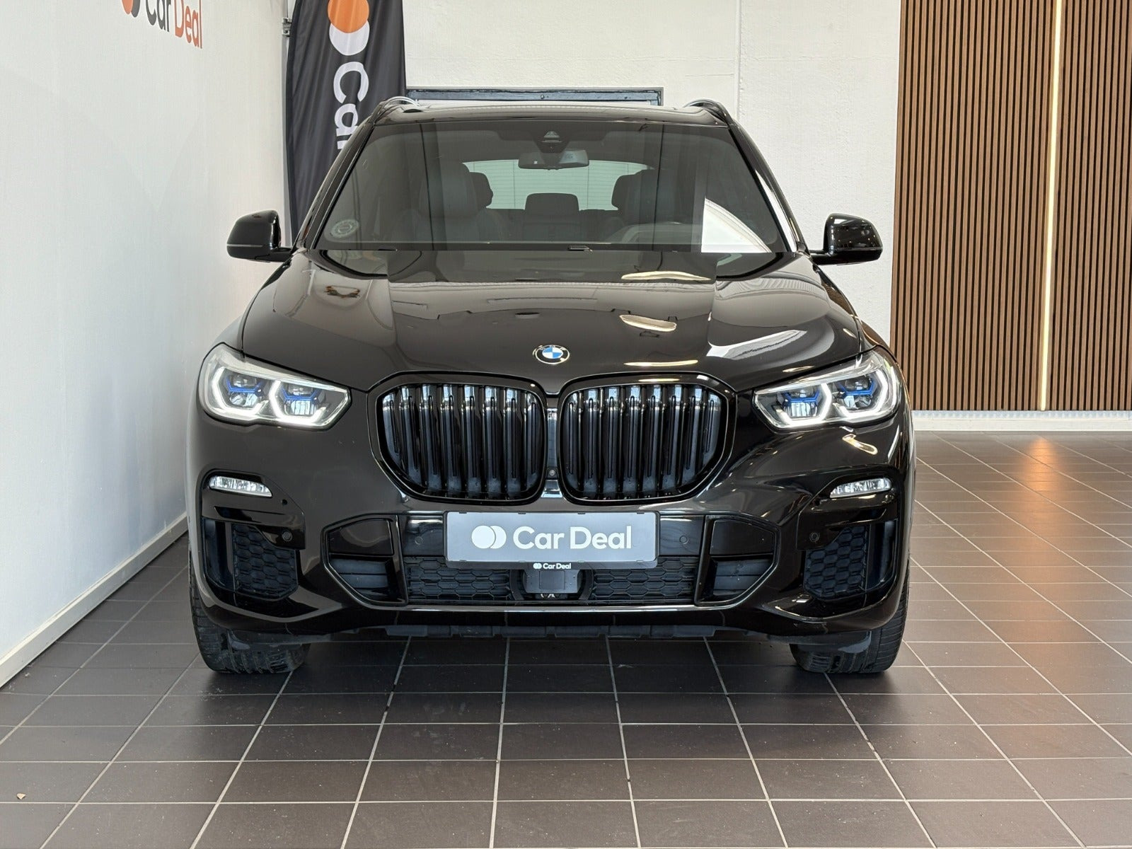 Sort BMW X5 fra 2021