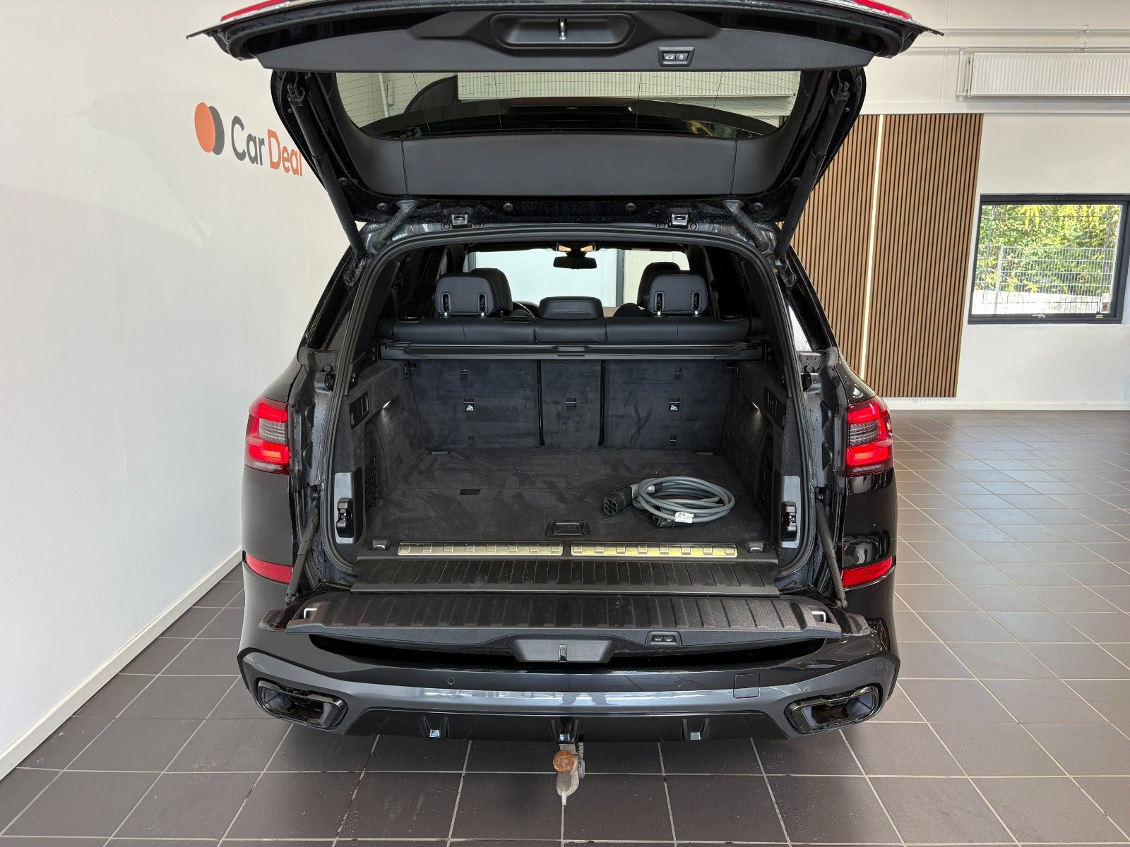 Sort BMW X5 fra 2021