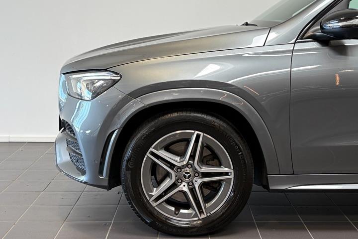 Grå Mercedes GLE350 de fra 2022