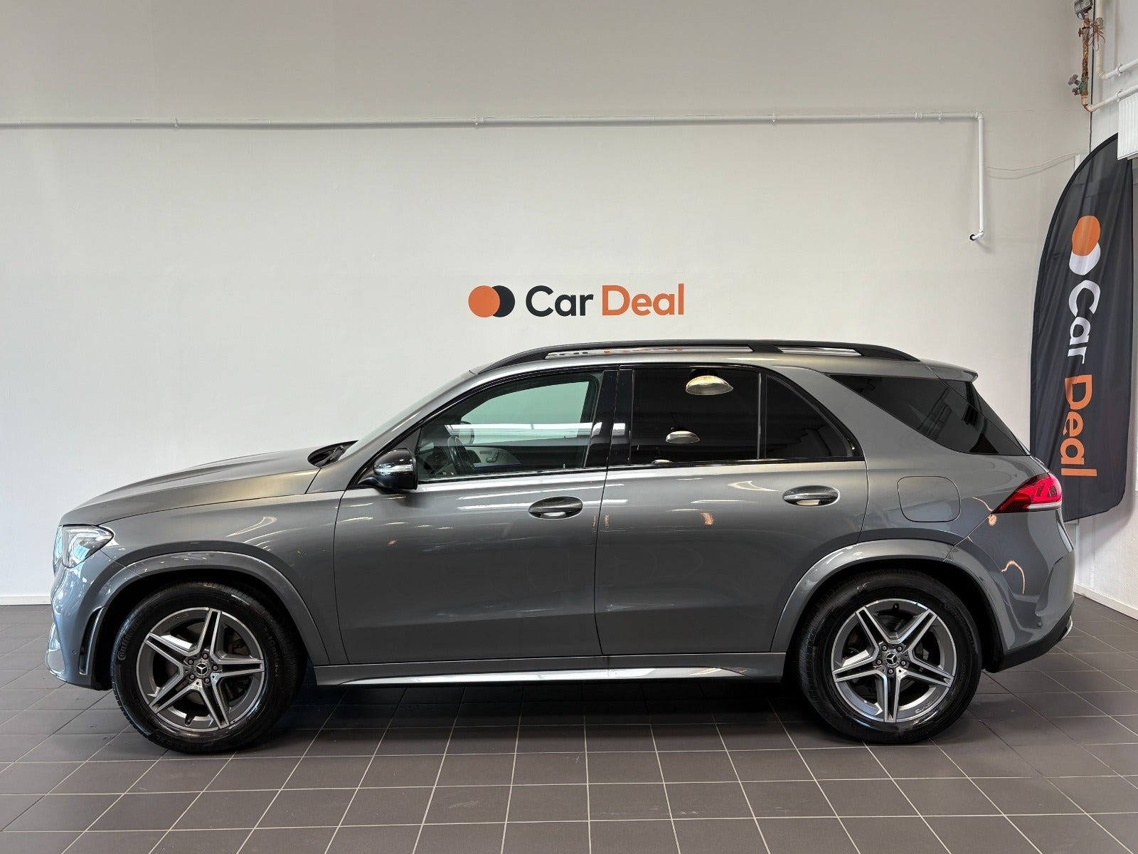 Grå Mercedes GLE350 de fra 2022