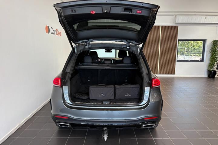 Grå Mercedes GLE350 de fra 2022