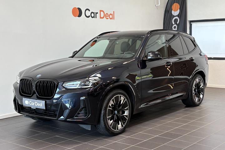 Sort BMW iX3 fra 2023