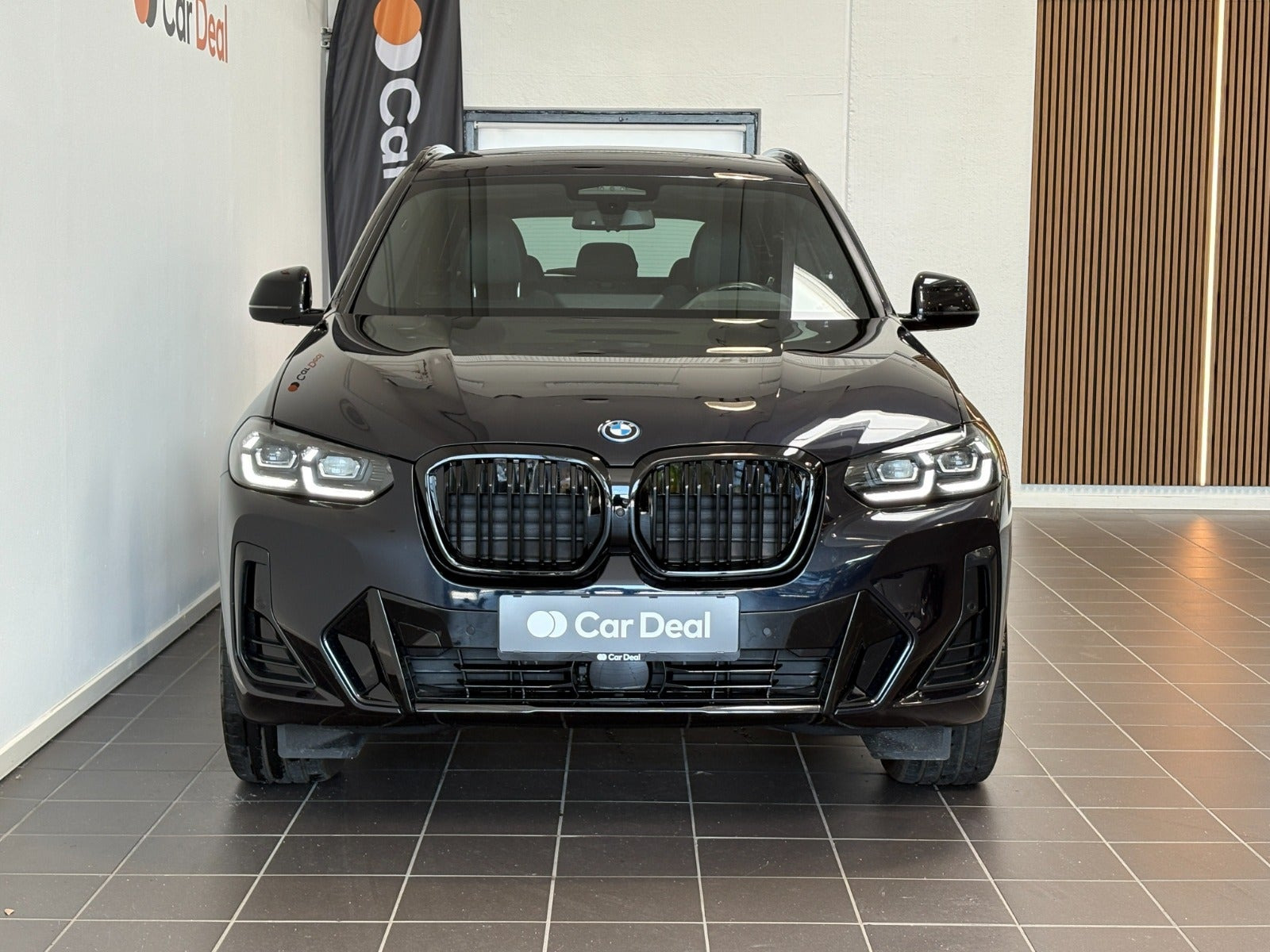 Sort BMW iX3 fra 2023