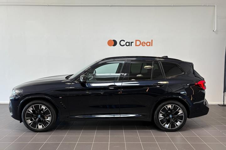 Sort BMW iX3 fra 2023