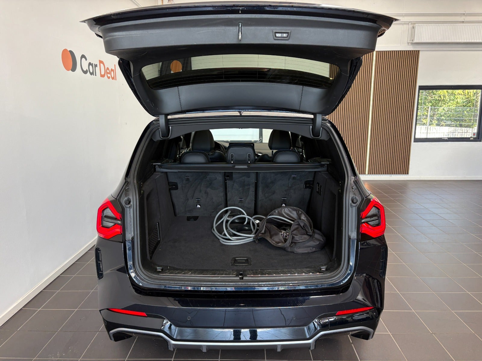 Sort BMW iX3 fra 2023