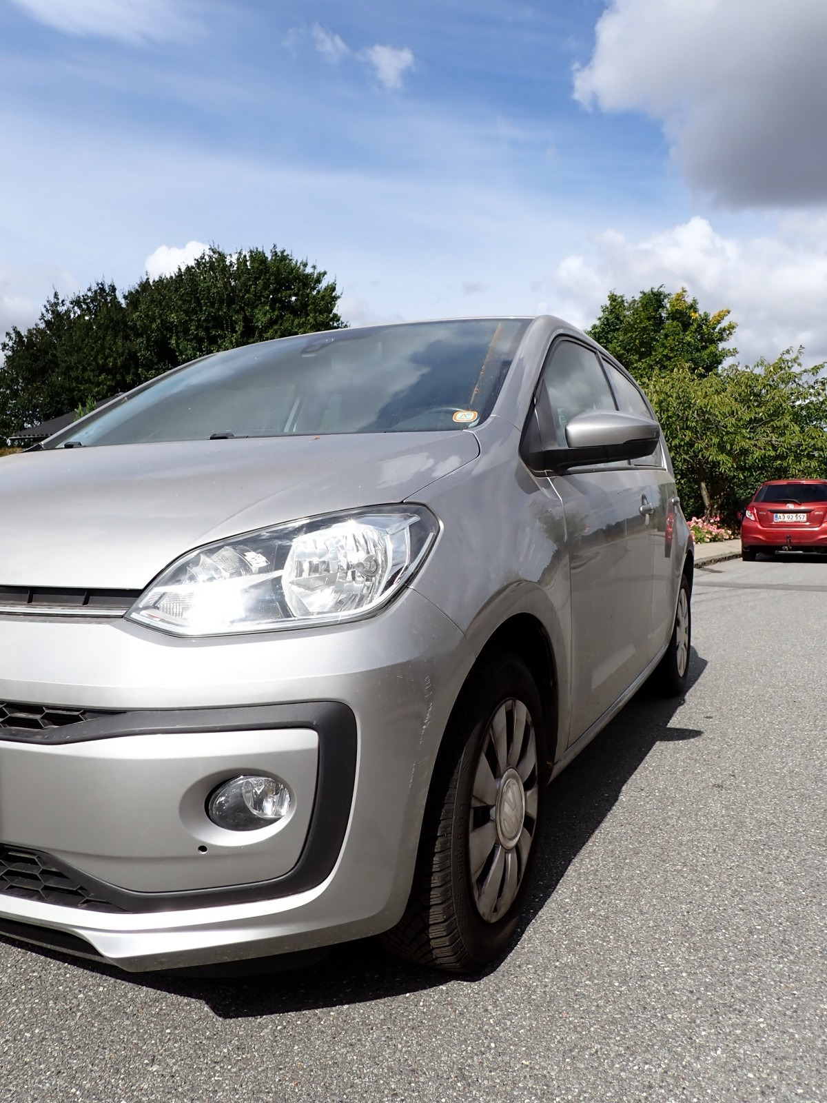 Grå VW UP! fra 2019