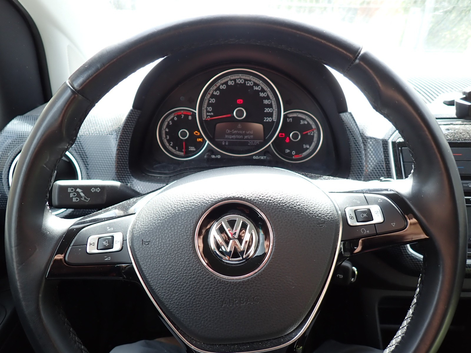 Grå VW UP! fra 2019