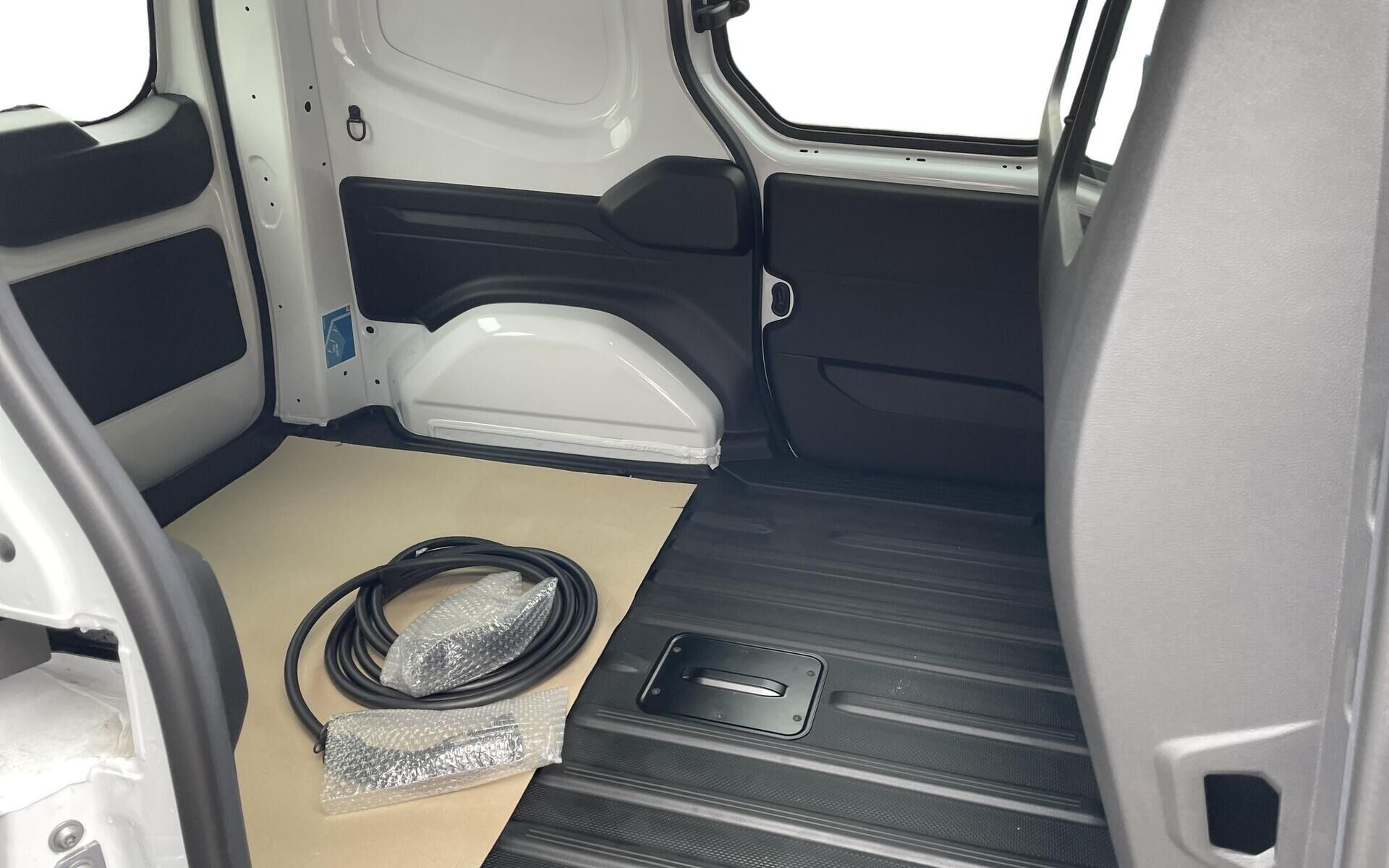 Hvid Nissan Townstar fra 2026