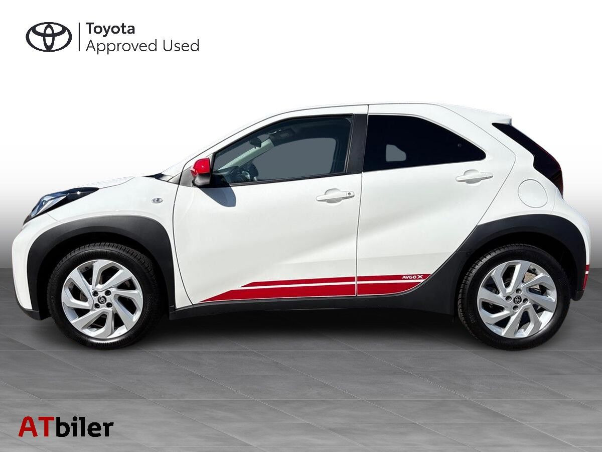 Hvid Toyota Aygo X fra 2022
