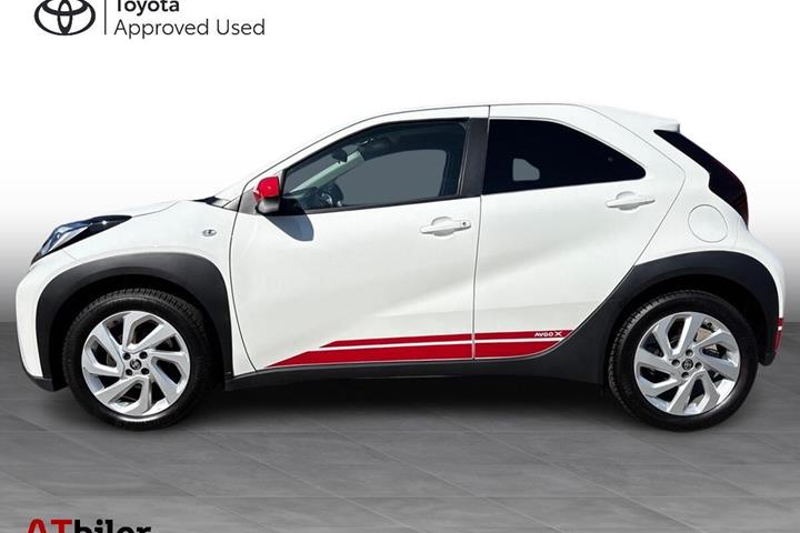 Hvid Toyota Aygo X fra 2022