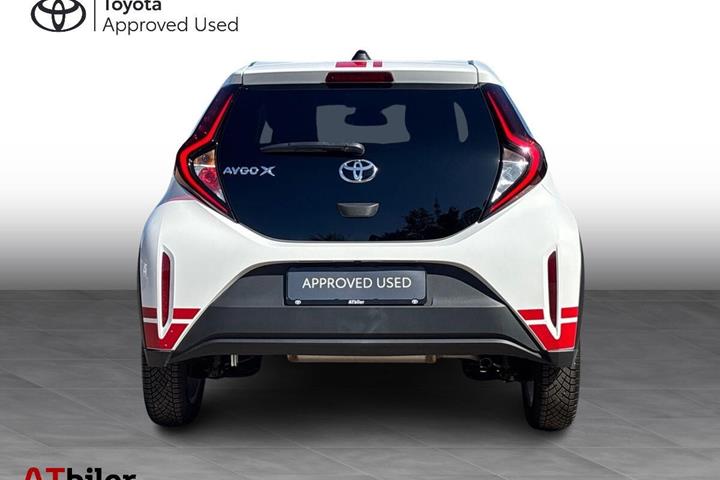 Hvid Toyota Aygo X fra 2022