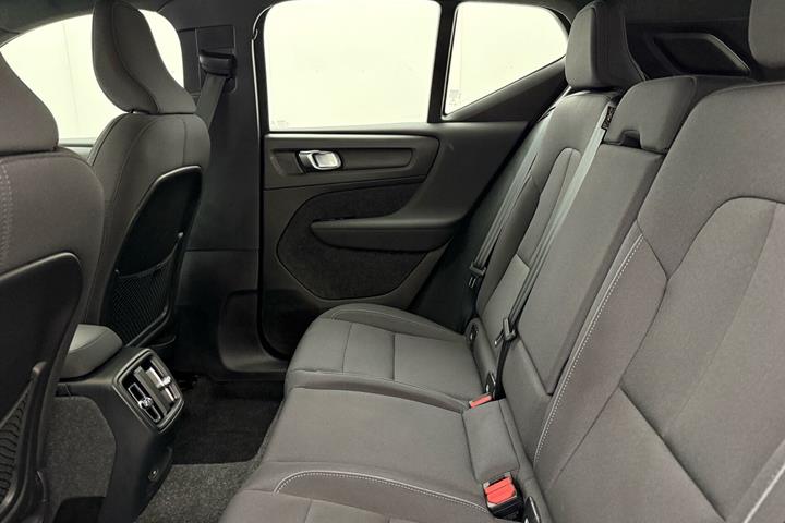Sort Volvo XC40 fra 2022