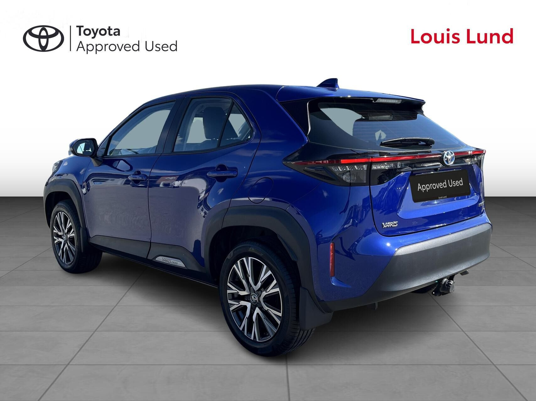 Blå Toyota Yaris Cross fra 2021
