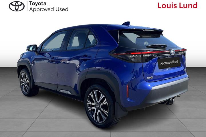 Blå Toyota Yaris Cross fra 2021