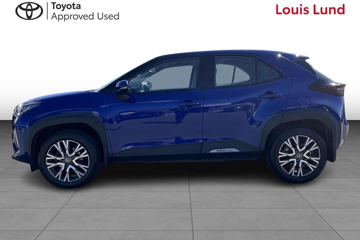 Blå Toyota Yaris Cross fra 2021