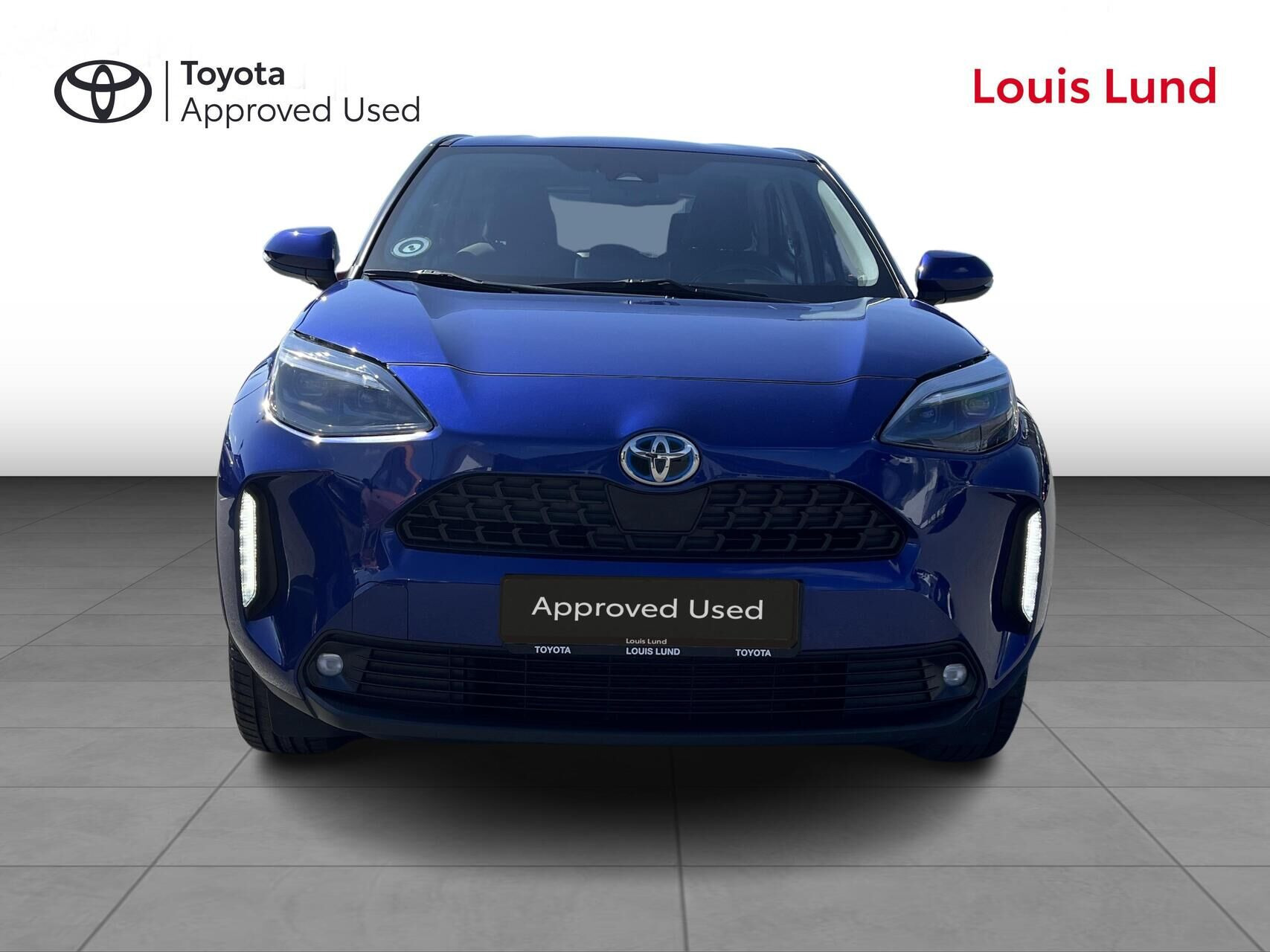 Blå Toyota Yaris Cross fra 2021