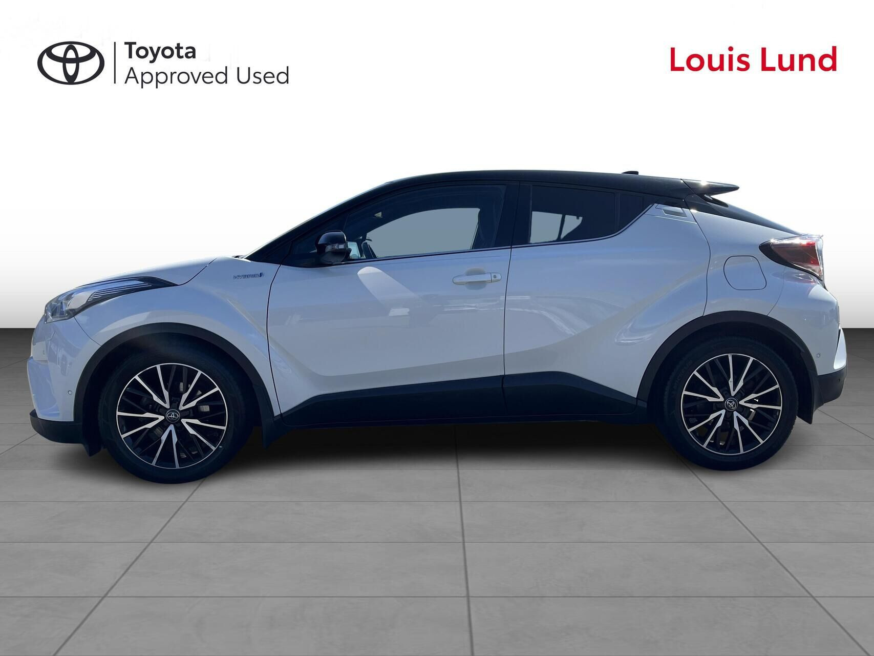 Hvid Toyota C-HR fra 2018