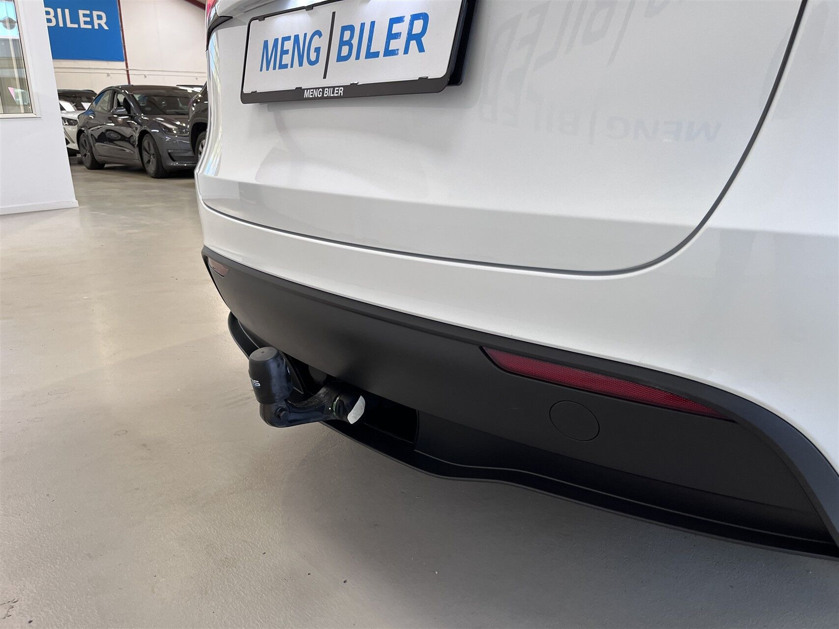 Tesla Model Y Standard Range RWD, 299ps, 2023