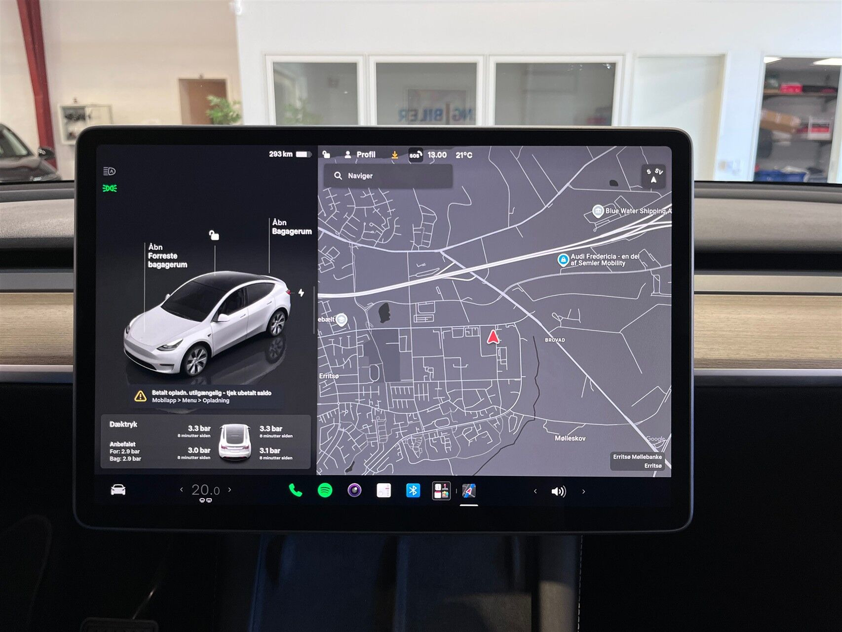 Tesla Model Y Standard Range RWD, 299ps, 2023