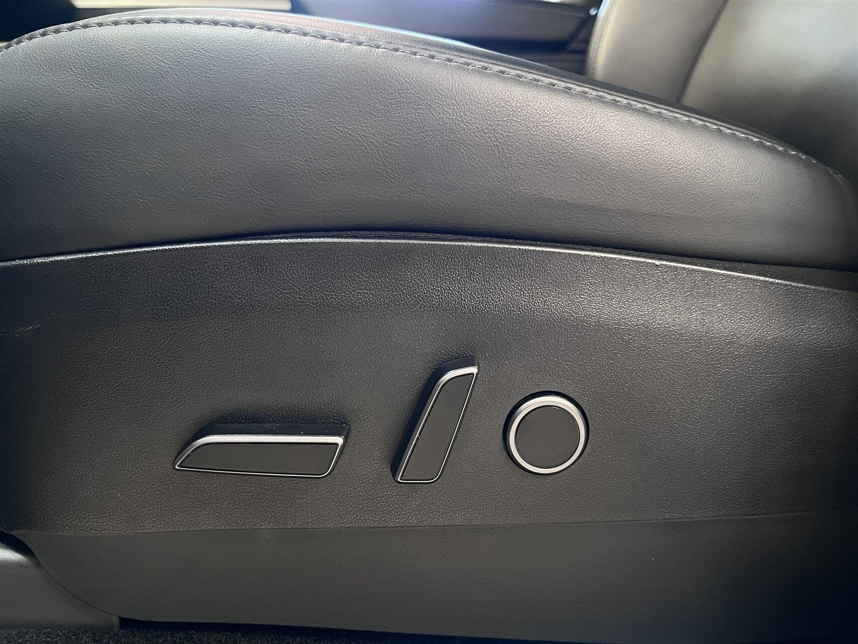 Tesla Model Y Standard Range RWD, 299ps, 2023