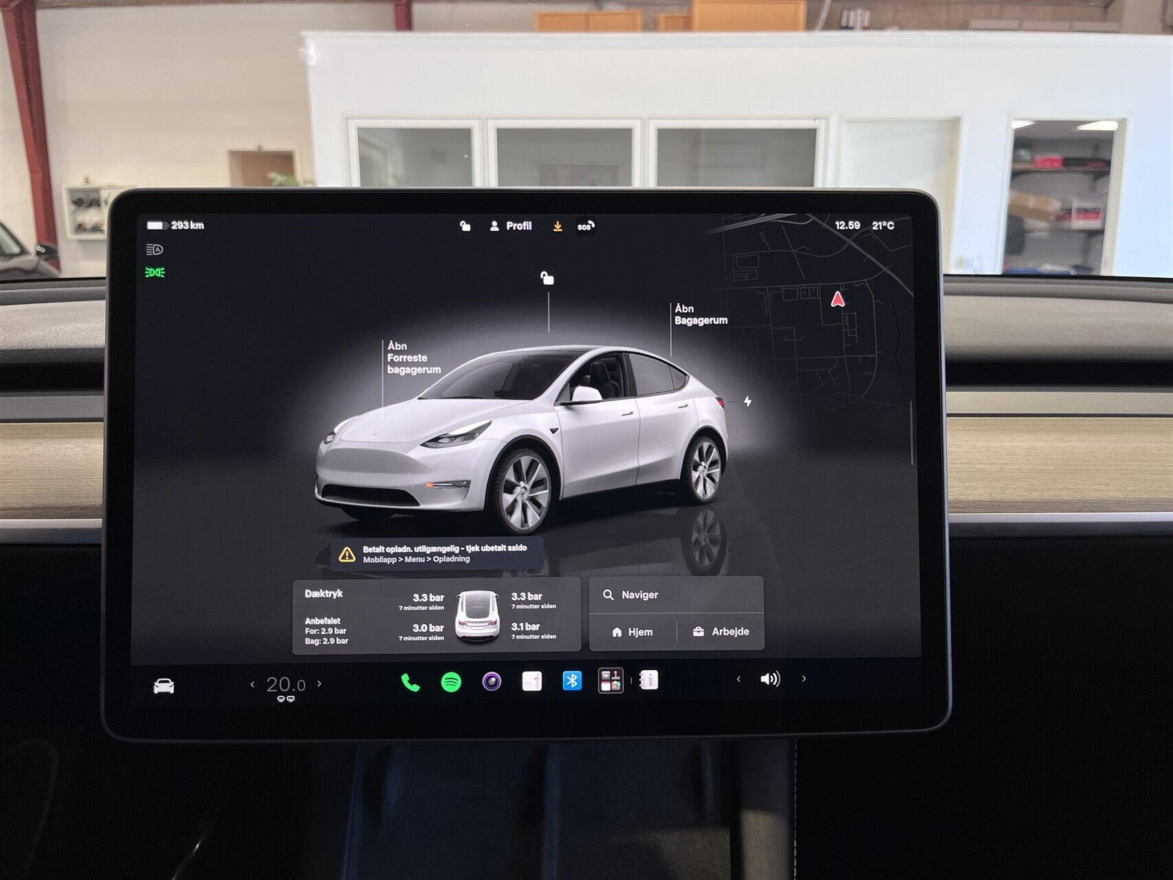 Tesla Model Y Standard Range RWD, 299ps, 2023