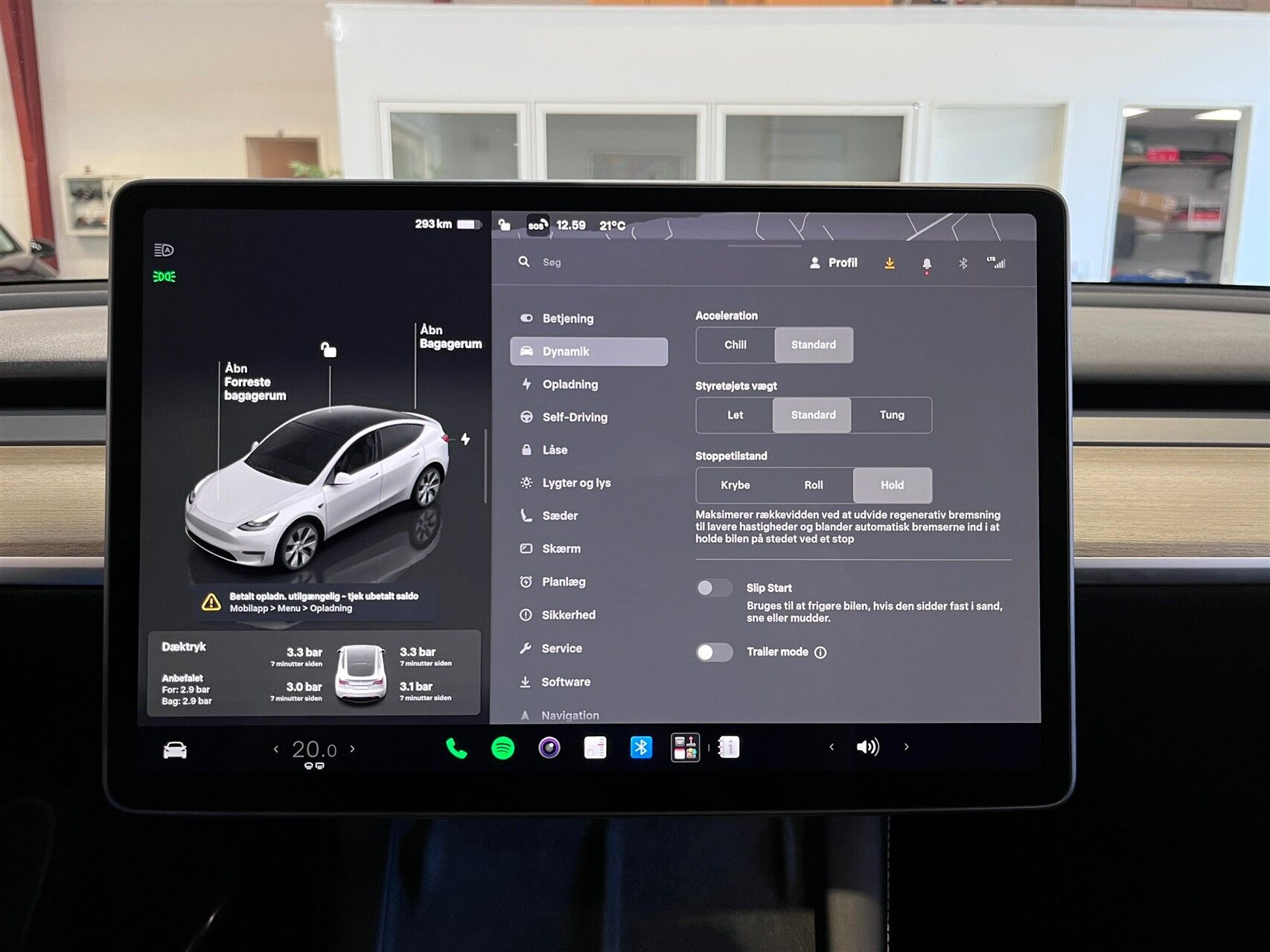 Tesla Model Y Standard Range RWD, 299ps, 2023