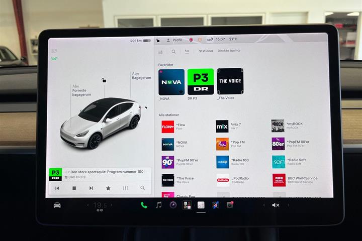 Hvid Tesla Model Y fra 2021
