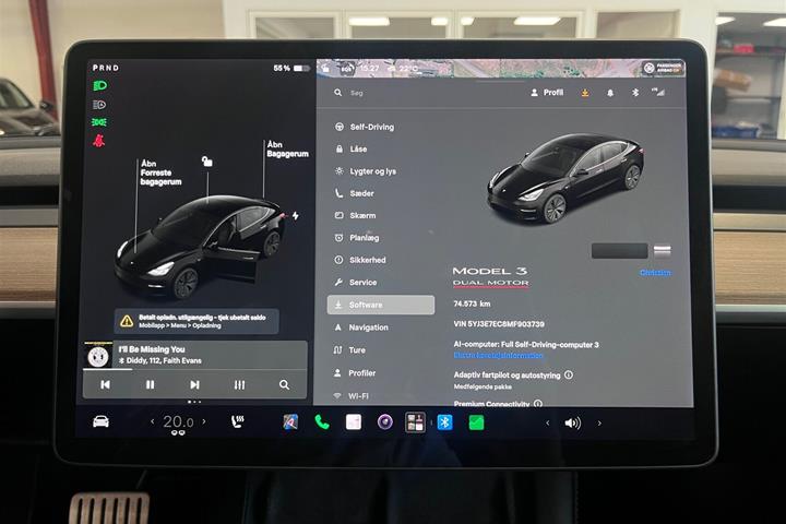 Sort Tesla Model 3 fra 2021
