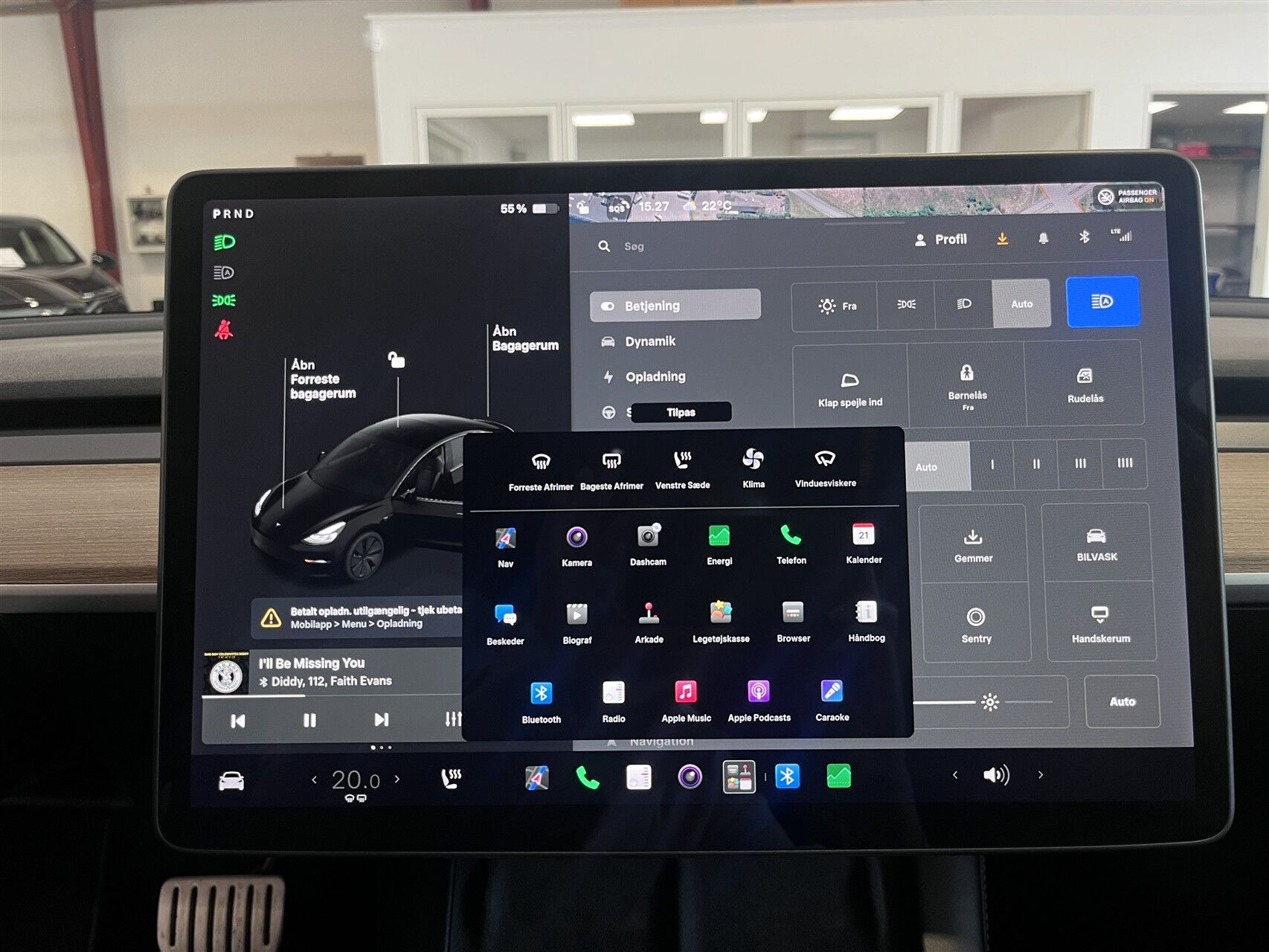Sort Tesla Model 3 fra 2021