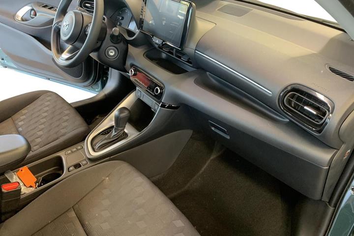 Grøn Mazda 2 fra 2026