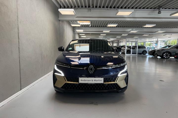 Blå Renault Mégane fra 2024