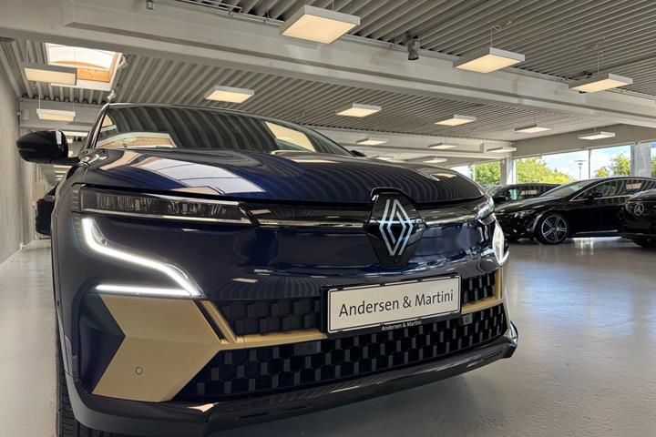 Blå Renault Mégane fra 2024