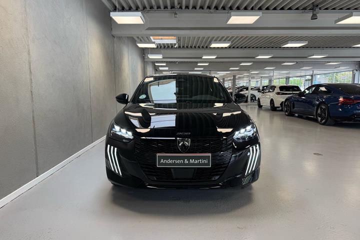 Sort Peugeot e-208 fra 2026