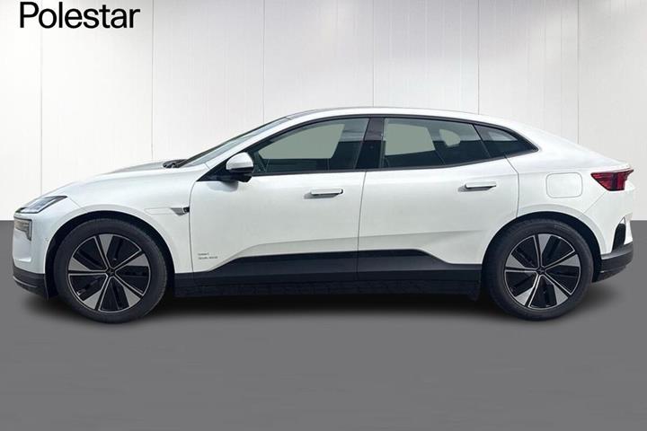 Hvid Polestar 4 fra 2026