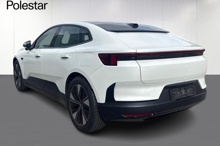 Hvid Polestar 4 fra 2026