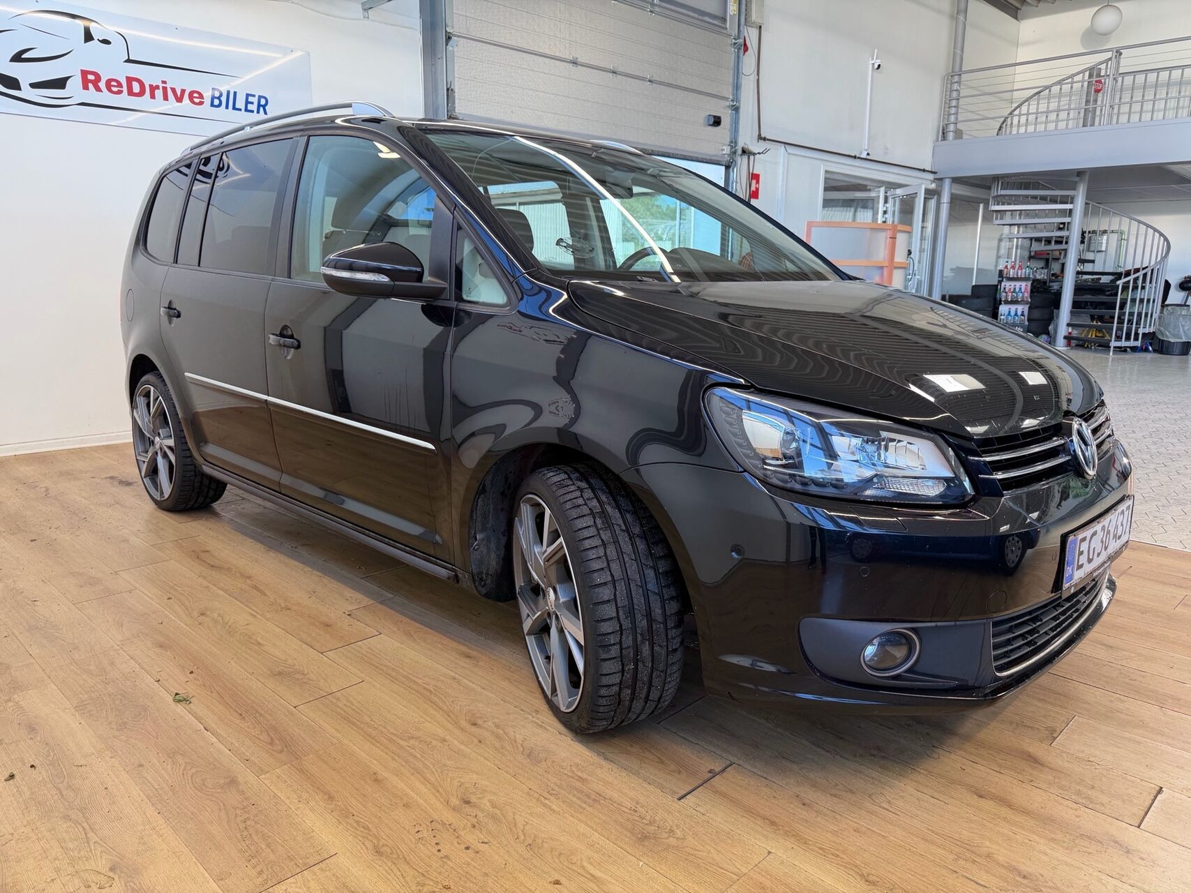 Sort VW Touran fra 2011