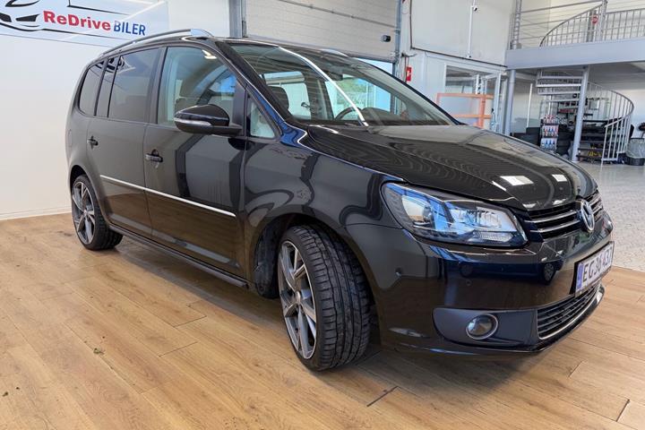 Sort VW Touran fra 2011