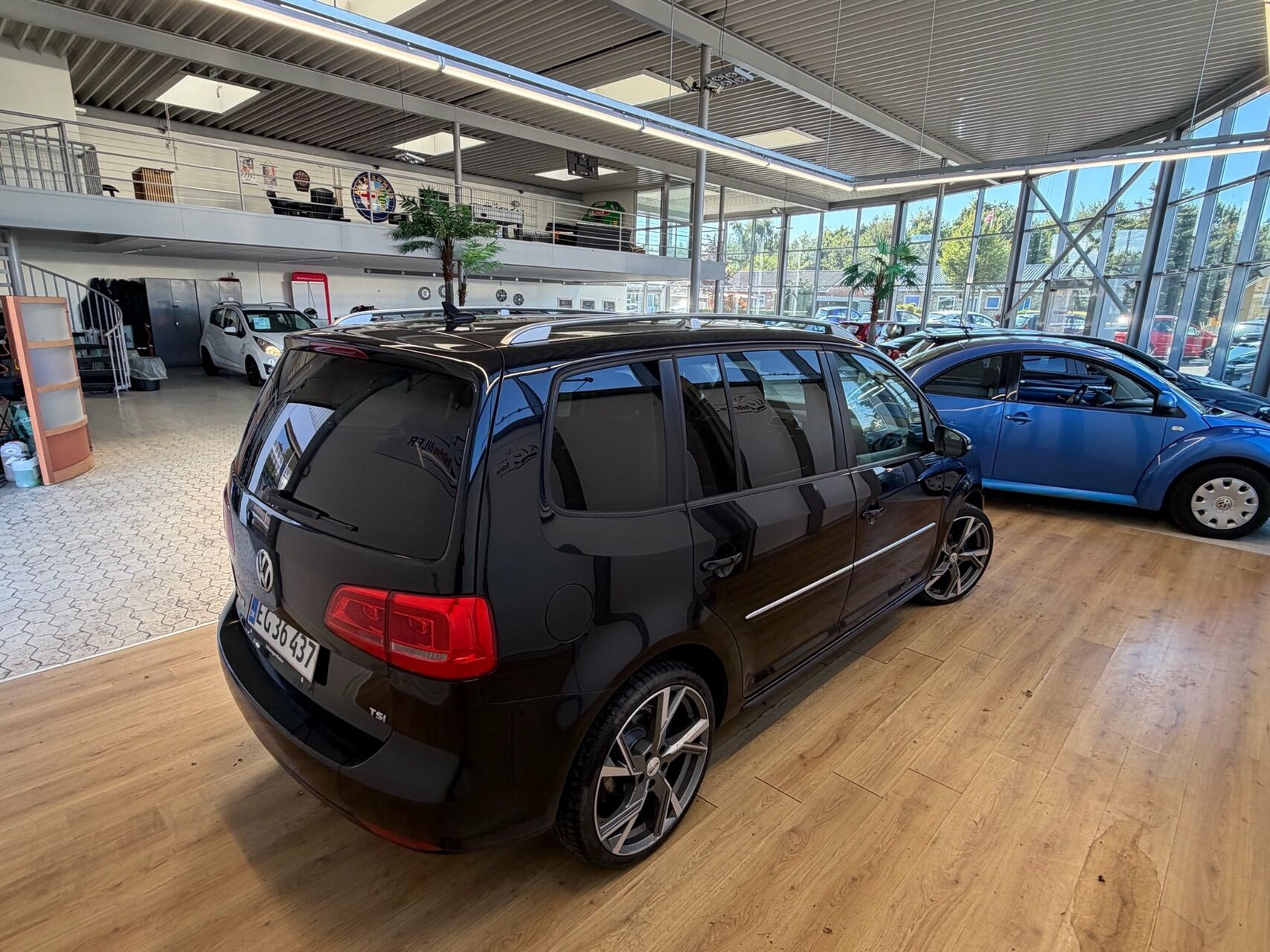 Sort VW Touran fra 2011