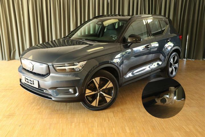 Blå Volvo XC40 fra 2022