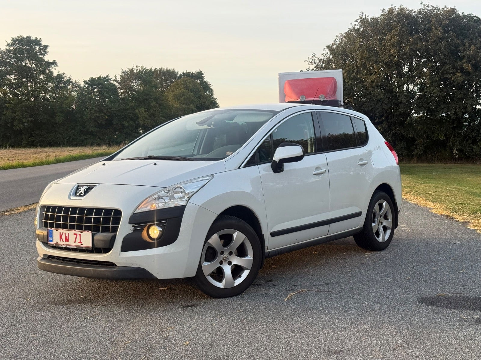 Peugeot 3008 1,6 e-HDi 112 Premium+