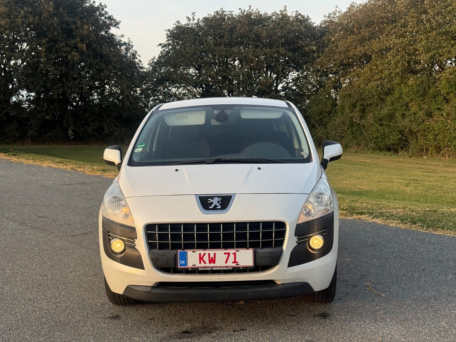 Hvid Peugeot 3008 fra 2011